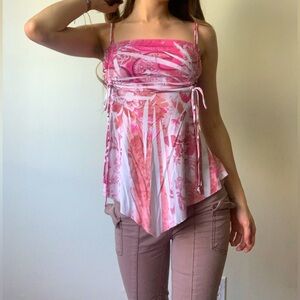 Adorable pink Y2K tank